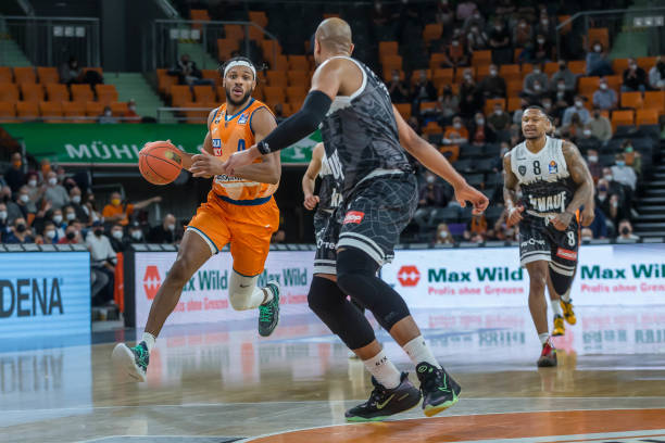 更何况是一 更何况是一